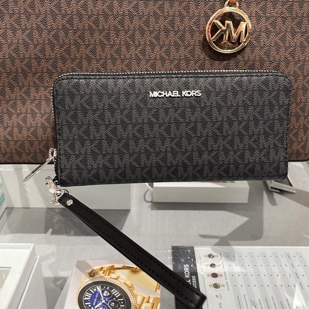 Michael Kors Jet Set Travel Large Travel CONTINENTAL wallet-wristlet-phoneholder - Picture 13 of 16